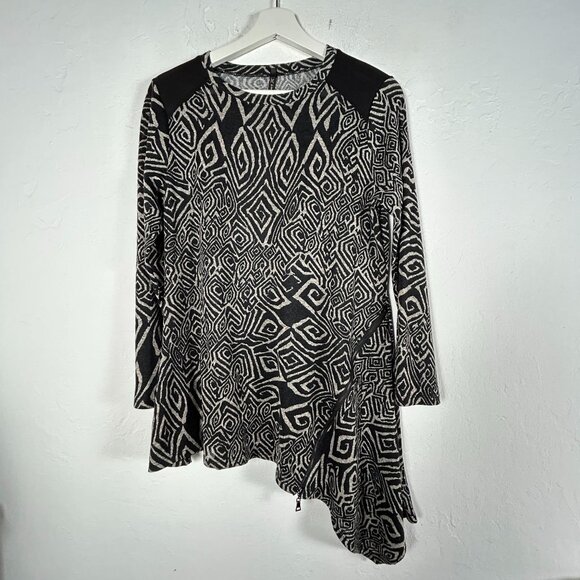 IC By Connie K Asymmetrical Tunic Top Medium Black & White Geometric Print USA - Picture 1 of 7